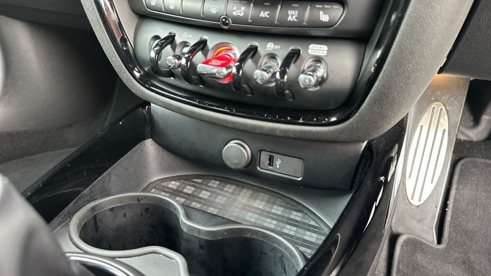 Mini Clubman 1.5 Cooper Exclusive 6Dr Silver #55