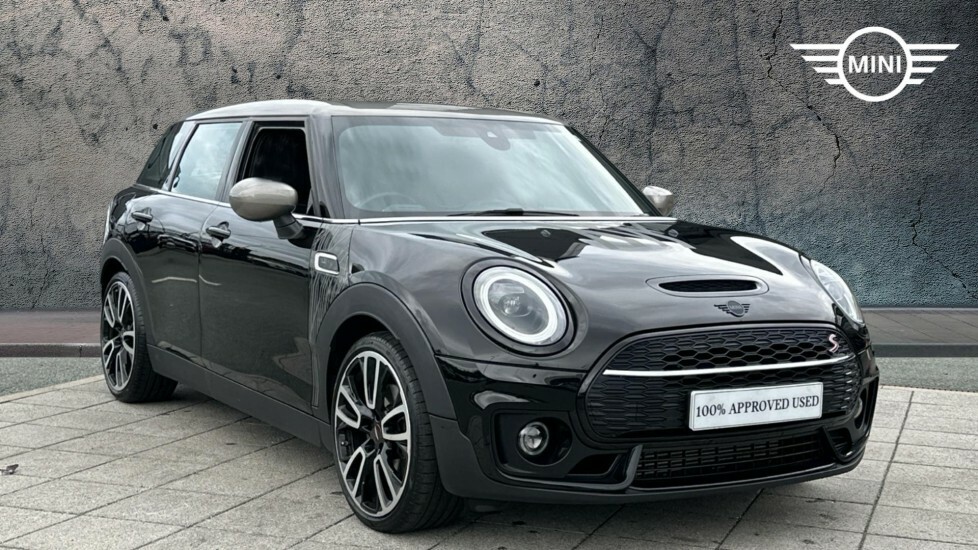 Mini Clubman 1.5 Cooper Exclusive 6Dr Silver #1