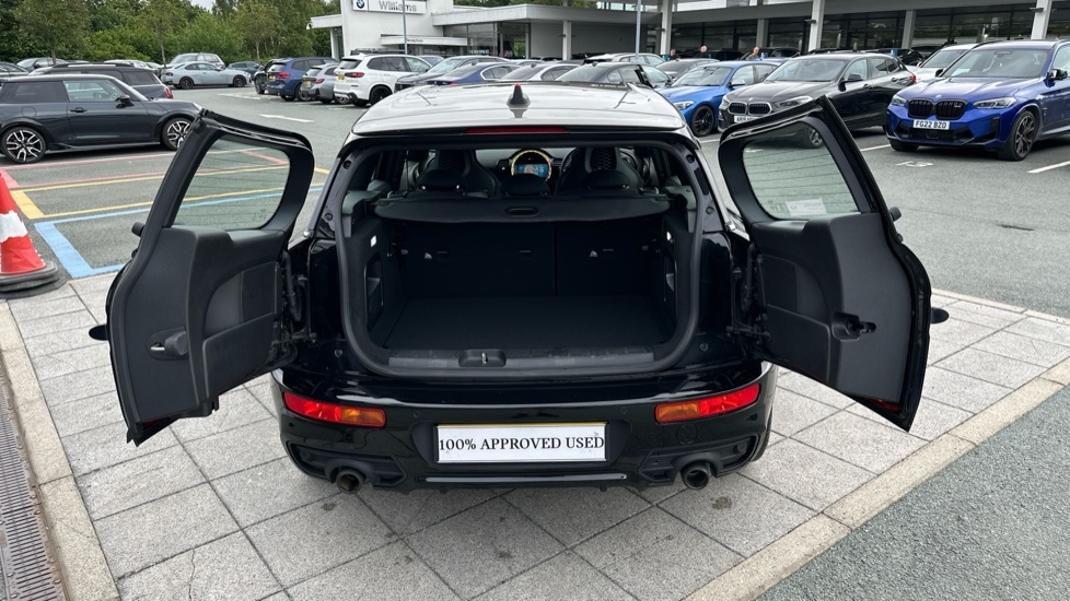 Mini Clubman 1.5 Cooper Exclusive 6Dr Silver #44