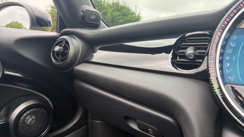 Mini Convertible 2.0 Cooper S Exclusive Premium Grey #52
