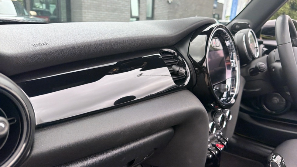 Mini Convertible 2.0 Cooper S Exclusive Premium Grey #40