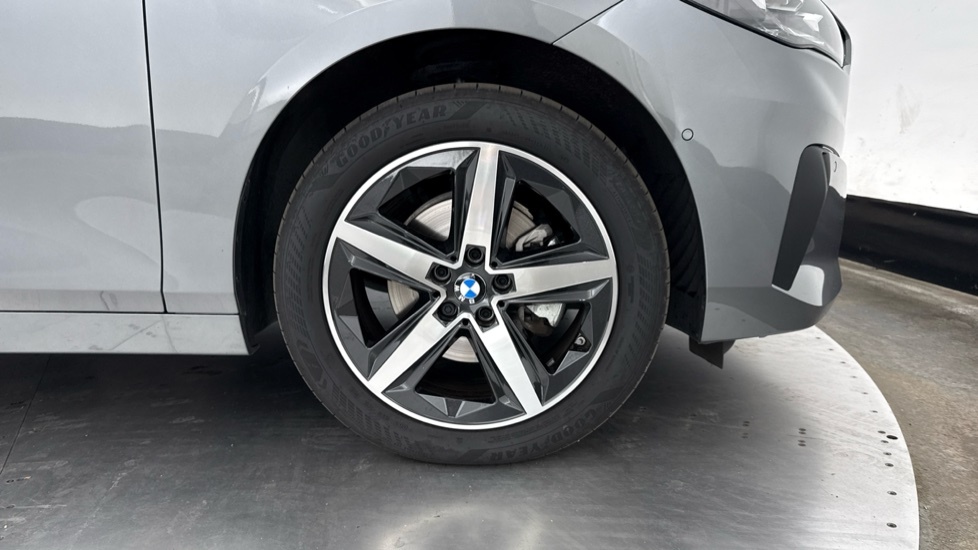 BMW 2 Series Active Tourer 220I Luxury Active Tourer Green #14