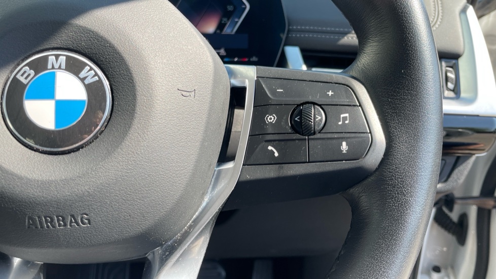 BMW X1 1.5 20I Xline Suv Hybrid Dct Sdrive 1 Green #18