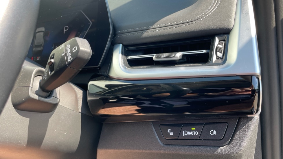 BMW X1 1.5 20I Xline Suv Hybrid Dct Sdrive 1 Green #25