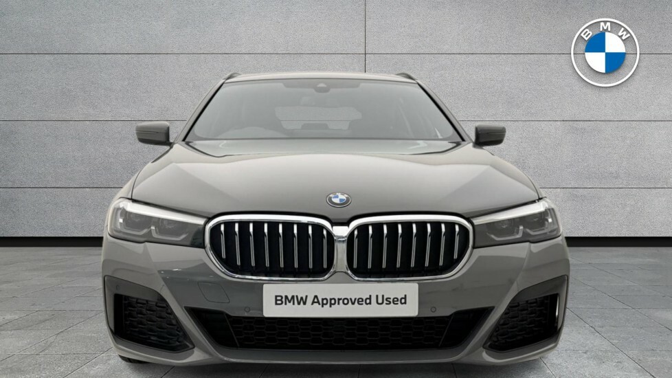 BMW 5 Series 520D Mht Se Step Black #16