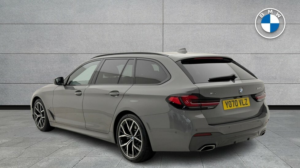 BMW 5 Series 520D Mht Se Step Black #2