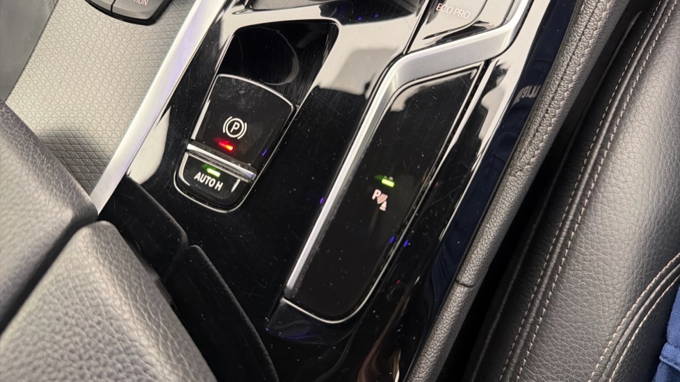 BMW 5 Series 520D Mht Se Step Black #43