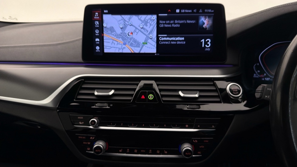 BMW 5 Series 520D Mht Se Step Black #8