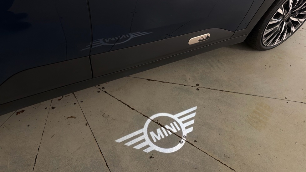 Mini Aceman 160Kw Se Exclusive Level 2 54Kwh Blue #47