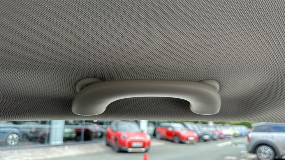 Mini Hatch 1.5 Classic 16In Alloys Nav Comfort Pack White #48