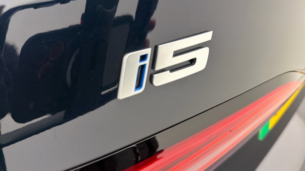 BMW i5 442Kw M60 Xdrive 84Kwh Grey #21