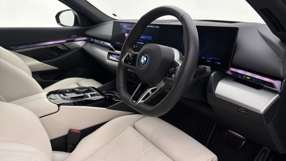 BMW i5 442Kw M60 Xdrive 84Kwh Grey #6