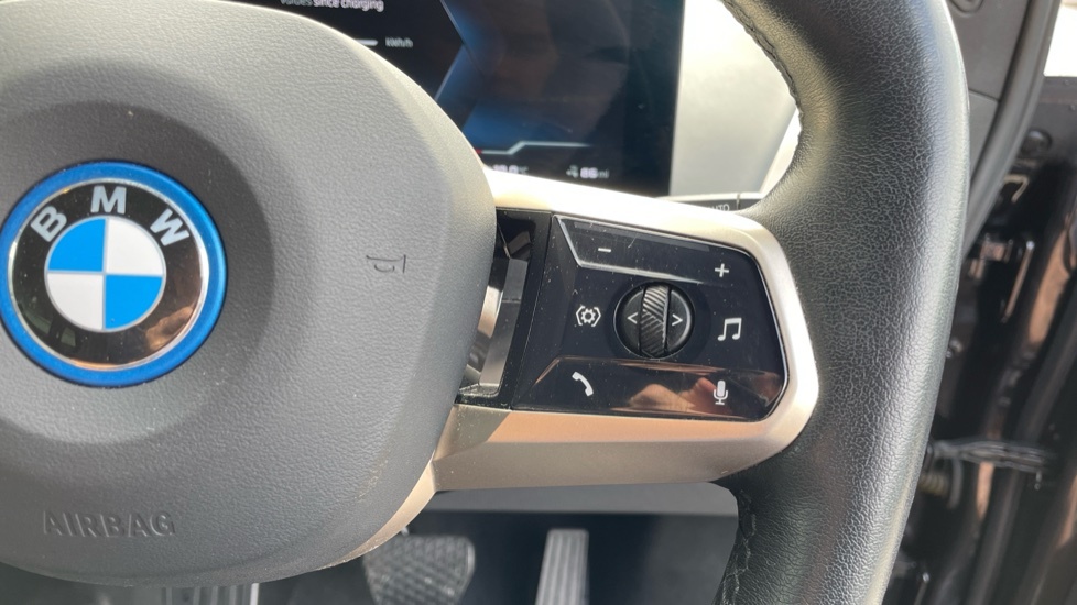 BMW iX Ix Xdrive 40 M Sport Blue #18
