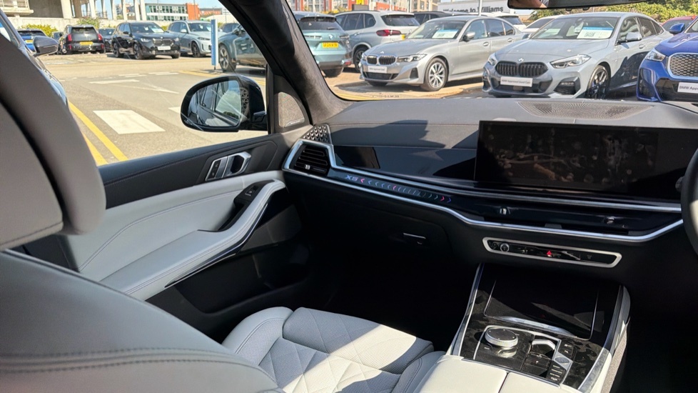 BMW X5 Xdrive M60i Mht Blue #33