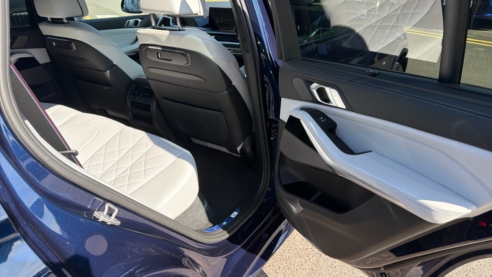 BMW X5 Xdrive M60i Mht Blue #27