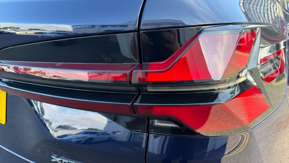 BMW X5 Xdrive M60i Mht Blue #21