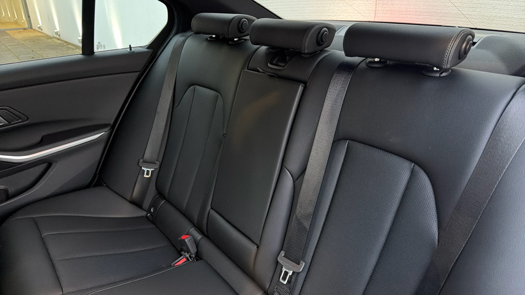 BMW 3 Series 320I M Sport Step Blue #12