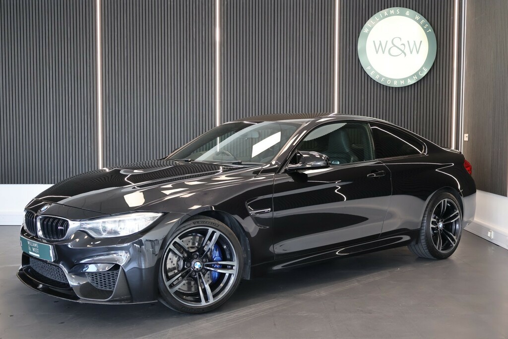 BMW M4 3L Null Black #1