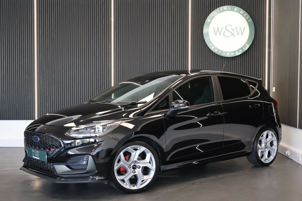 Ford Fiesta Hatchback 1.5 Fiesta St-3 1.5L Ecoboost 200 Black