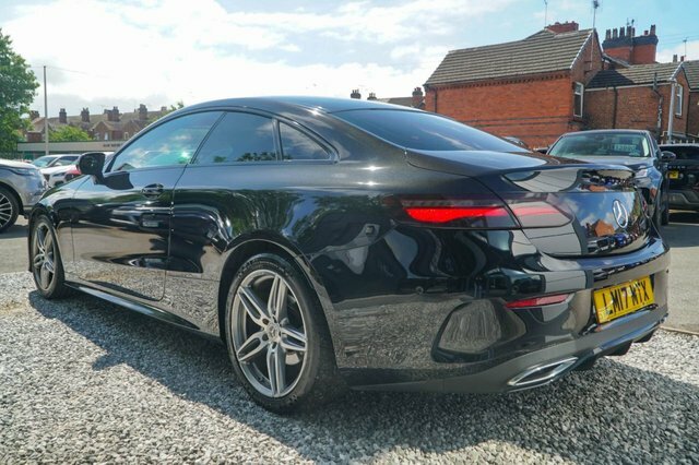 Mercedes-Benz E Class 2017 2.0 E220d Amg Line Coupe G-tronic Black #5