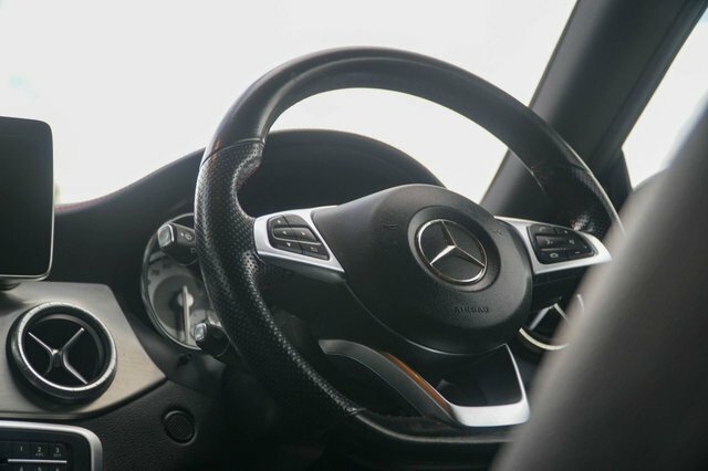 Mercedes-Benz CLA Class Cla200 Cdi Amg Sport 4-Door White #40