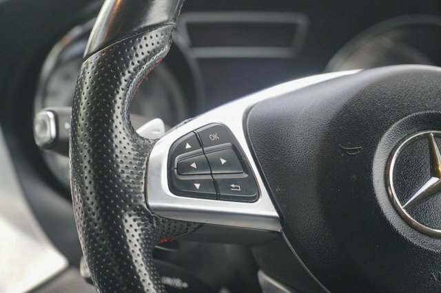 Mercedes-Benz CLA Class Cla200 Cdi Amg Sport 4-Door White #35