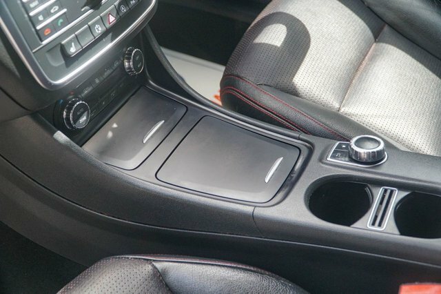 Mercedes-Benz CLA Class Cla200 Cdi Amg Sport 4-Door White #24