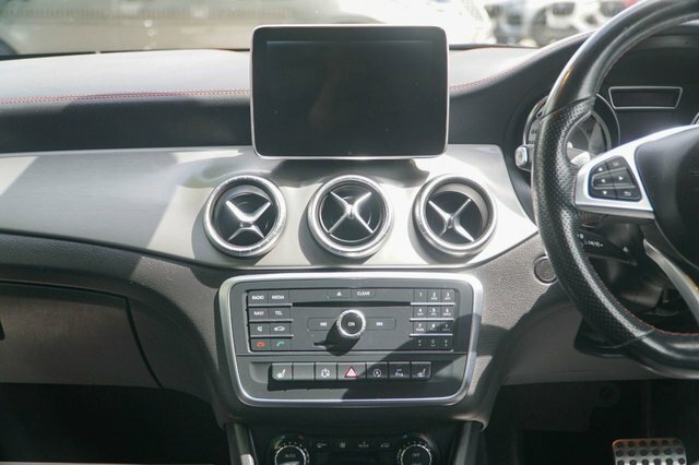 Mercedes-Benz CLA Class Cla200 Cdi Amg Sport 4-Door White #32