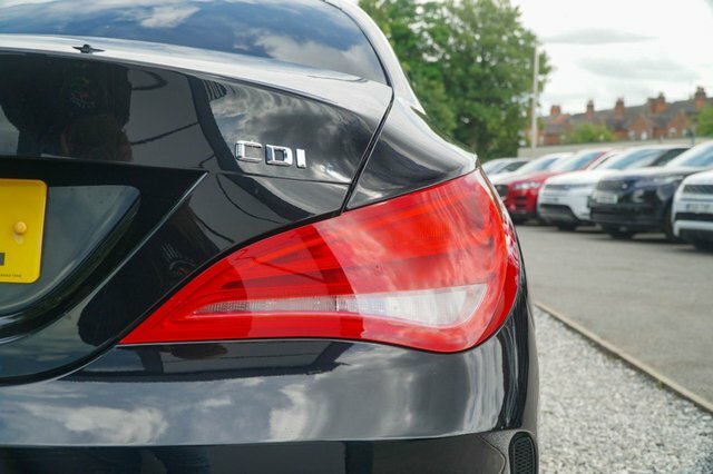 Mercedes-Benz CLA Class Cla200 Cdi Amg Sport 4-Door White #47