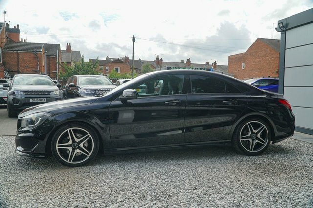 Mercedes-Benz CLA Class Cla200 Cdi Amg Sport 4-Door White #16