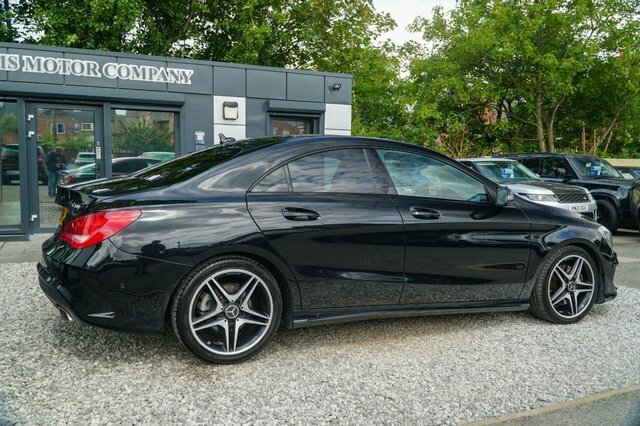 Mercedes-Benz CLA Class Cla200 Cdi Amg Sport 4-Door White #49