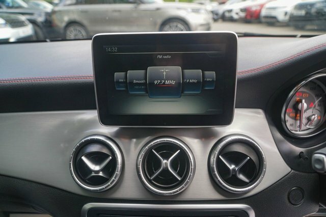 Mercedes-Benz CLA Class Cla200 Cdi Amg Sport 4-Door White #58