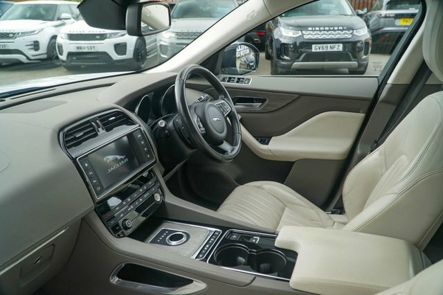 Jaguar F-Pace 2.0 D180 R-sport Suv Awd Euro 6 S Black #28