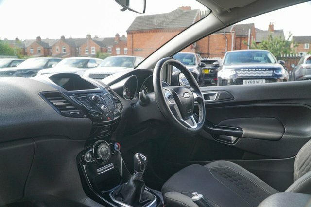 Ford Fiesta 2014 1.0T Ecoboost Zetec S Hatchback Ma Black #4