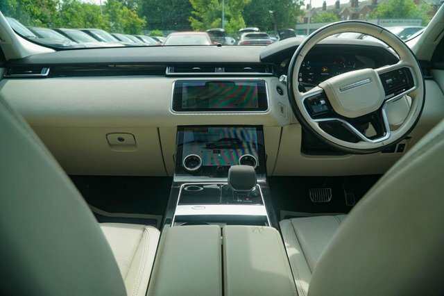 Land Rover Range Rover Velar 2021 2.0 D200 Mhev Edition Suv 4Wd Black #3