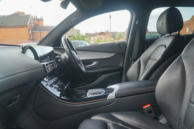Mercedes-Benz EQC 2022 Eqc 400 80Kwh Sport Suv 4Ma Grey #2