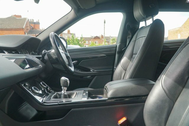 Land Rover Range Rover Evoque 2019 2.0 D150 R-dynamic S Suv Fw White #2