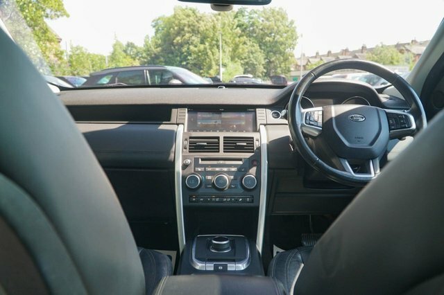 Land Rover Discovery Sport 2016 2.0 Td4 Hse Black Suv 4Wd Eur Black #4