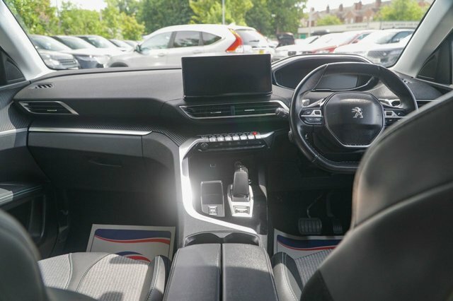 Peugeot 3008 2021 1.6 13.2Kwh Allure Suv Plug-in Hyb Black #4