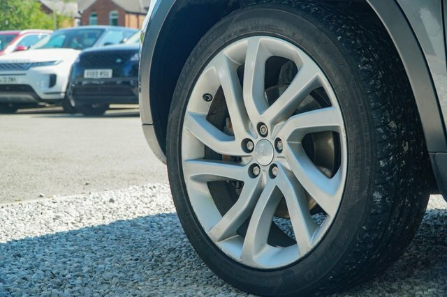Land Rover Discovery Sport Hse Luxury White #21