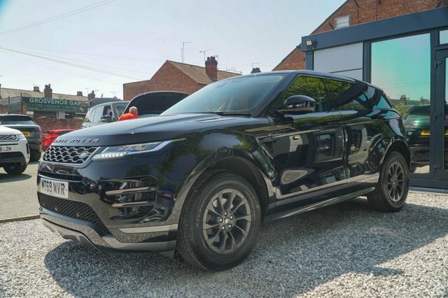 Land Rover Range Rover Evoque 2019 2.0 D150 R-dynamic Suv Fwd Black #3