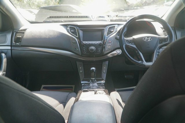 Hyundai I40 2019 1.6 Crdi Se Nav Tourer Dct Euro 6 EX69VFZ Black #4