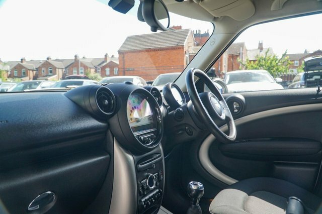 Mini Countryman 2 Cooper Black #23
