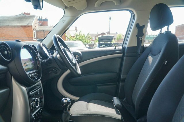 Mini Countryman 2013 1.6 One Suv Euro 6 Ss 9 White #2