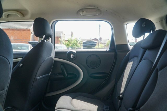 Mini Countryman 2 Cooper Black #30