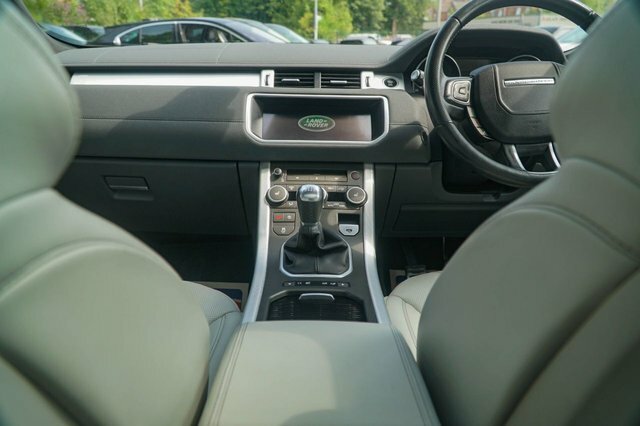 Land Rover Range Rover Evoque 2017 2.0 Td4 Hse Dynamic Suv 4Wd Black #4