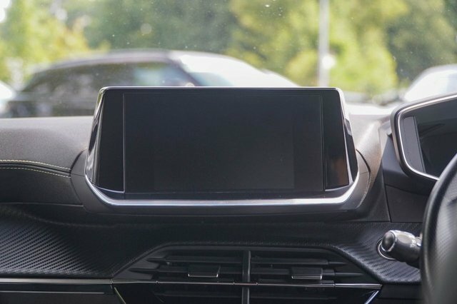 Peugeot e-208 Gt Black #24