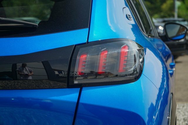 Peugeot e-208 Gt Black #29