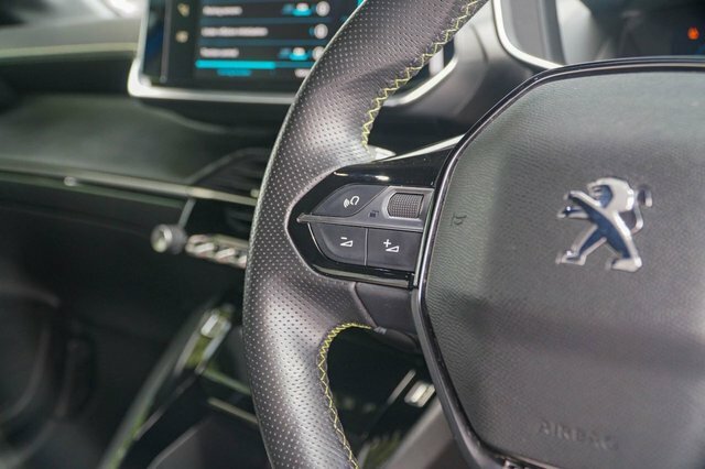 Peugeot e-208 Gt Black #42