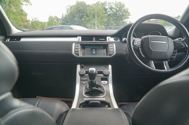 Land Rover Range Rover Evoque 2019 2.0 Ed4 Se Tech Suv Fwd Eur Black #4